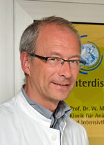 Dr. <b>Winfried Meißner</b>. - UKJ_Mei%C3%9Fner_2013-width-150-height-208