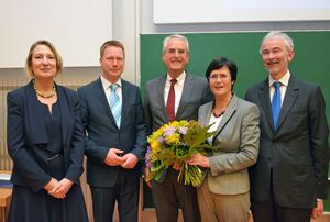 Zusammentreffen zum UKJ-Jahresempfang: Dr. Brunhilde Seidel-Kwem, Christoph Matschie, Prof. Dr. Klaus Höffken, Christine Lieberknecht und Prof. Dr. Klaus Benndorf (v.l.n.r.). Foto: UKJ / Szabó