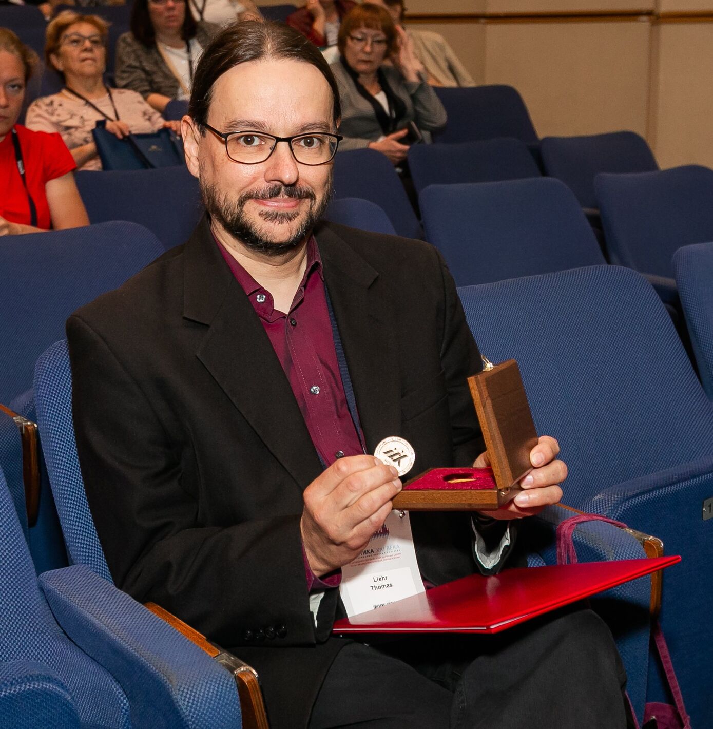 PD Dr. Thomas Liehr erhielt eine  Goldmedaille des medizin-genetischen Forschungszentrums in Moskau.    Foto: Larissa Tarlycheva (l_tarlycheva at med-gen dot ru)