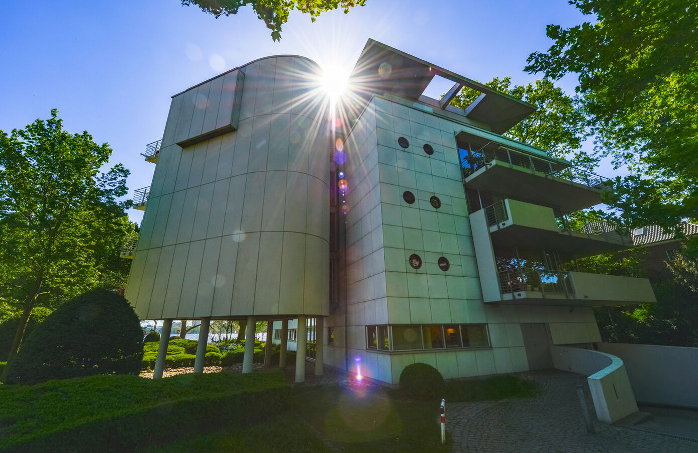 Nur eins der vielen schönen Fotos aus der Bauhaus-Ausstellung am UKJ. Foto: Erwin Freund