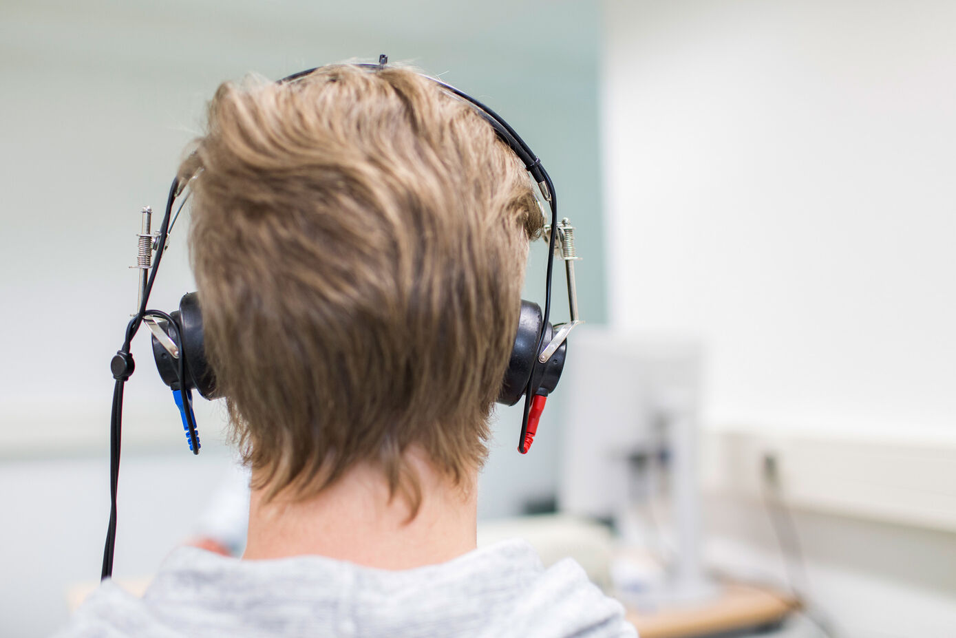 Hörschäden, auch durch Umgebungslärm bedingt, nehmen zu. Sie werden aber immer früher diagnostiziert – und dadurch auch behandelt. Foto: UKJ/Schroll