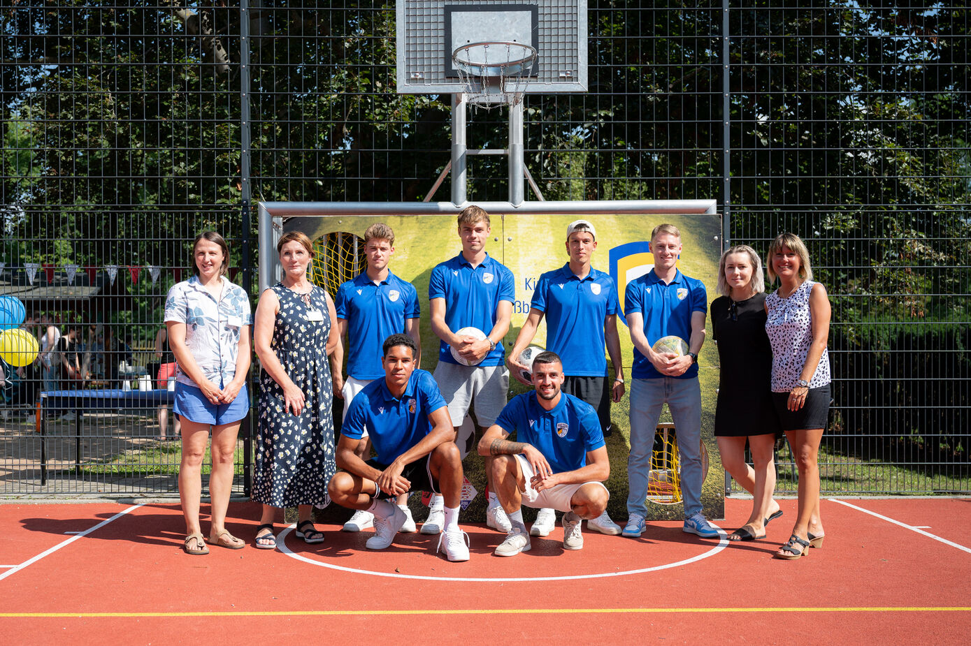 Die Spieler des FC Carl Zeiss Jena waren ein Highlight des Sommerfestes Foto: UKJ