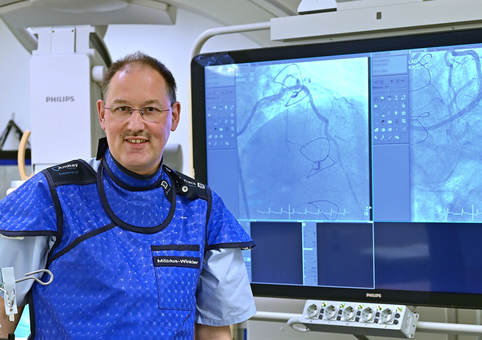 Der Kardiologe Sven Möbius-Winkler übernimmt die neue Professur für Invasive Kardiale Funktionsdiagnostik.in der Klinik für Innere Medizin I.
Foto: Michael Szabó/UKJ
