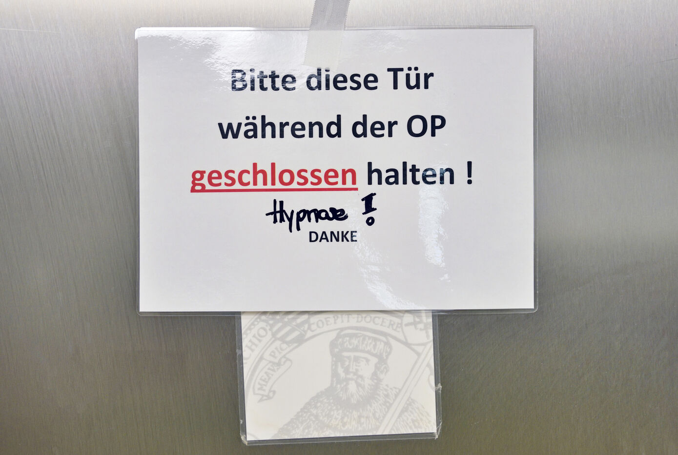 Meta-Analyse belegt: Hypnose lindert Schmerzen, reduziert psychische Belastung und fördert Genesung nach Operationen. Fotos: Michael Szabó/UKJ