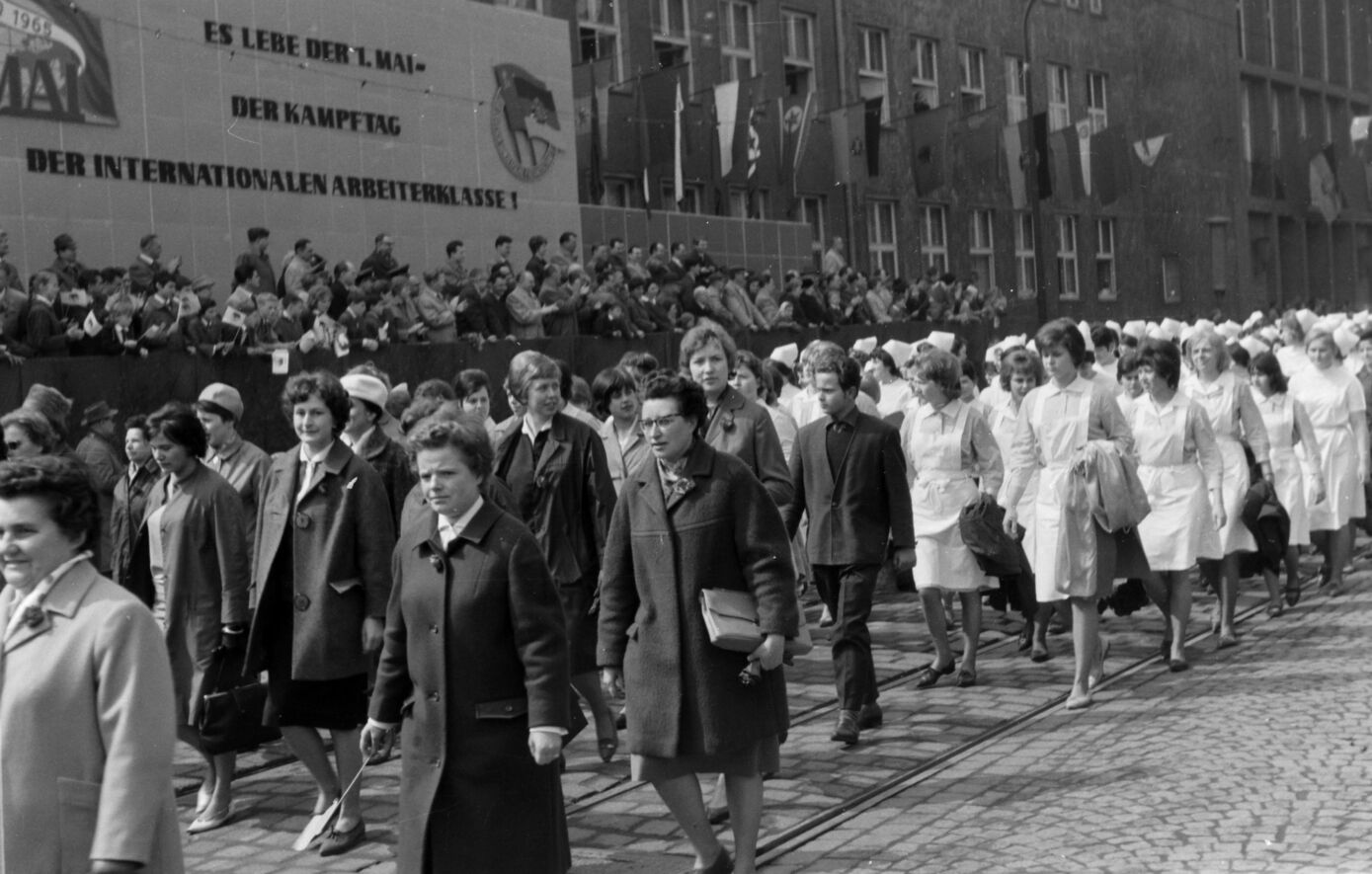 Maidemonstration in Jena in den 1960er Jahren. Quelle: Fotoarchiv FSU