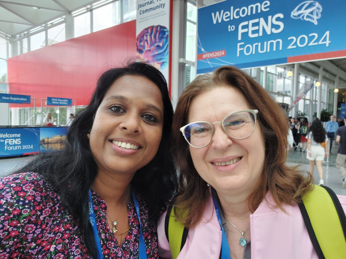 Christiane Frahm (UKJ), Kanni Das Shailaja (CRO) and Rochellys Diaz Heijtz (KI) represented the SmartAge consortium at FENS Forum 2024 in Vienna, Austria.
(photos by Christiane Frahm/UKJ and Kanni Das/CROmed)