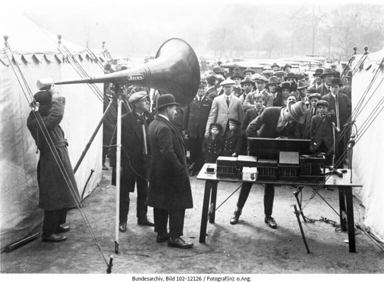 Quelle: Bundesarchiv Bild 102-12126